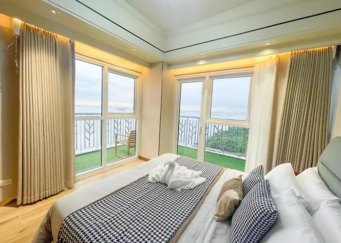 Luxurious 2br With Bay Sunset Ii 6pax Apartment Manila