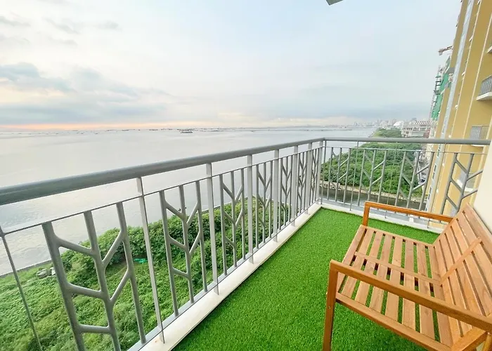 Luxurious 2br With Bay Sunset Ii 6pax Apartment Manila