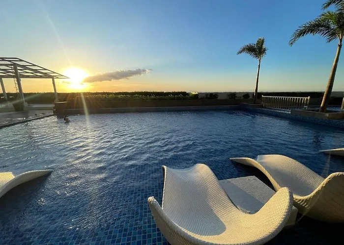 Luxurious 2br With Bay Sunset Ii 6pax * Manila